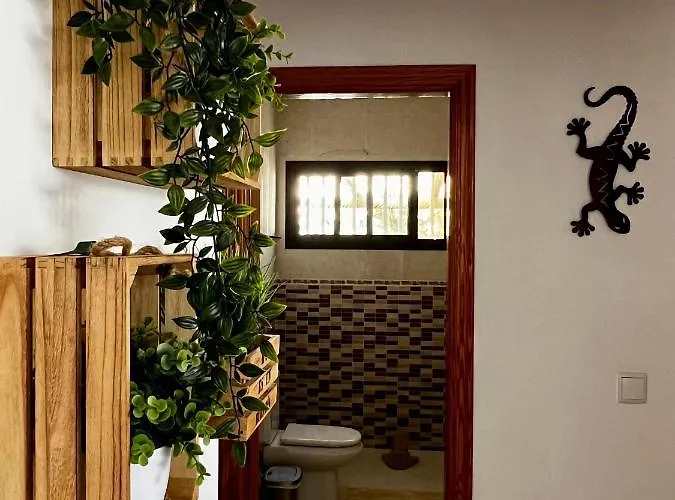 Holiday home Casa Alizee, Heated Pool, Hot Tub Playa Blanca (Lanzarote)