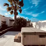 Casa Alizee, Heated Pool, Hot Tub Semesterbostad