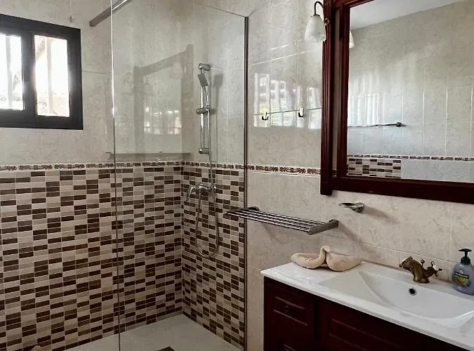 Semesterbostad Casa Alizee, Heated Pool, Hot Tub *