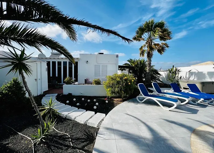 Casa Alizee, Heated Pool, Hot Tub Дом отдыха *