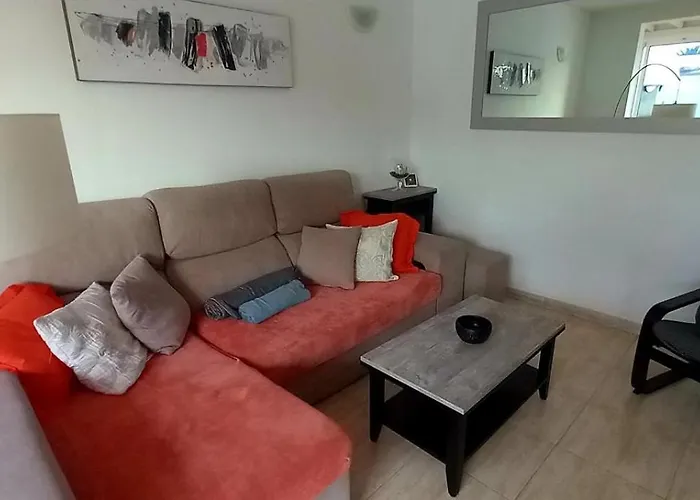 Semesterbostad Casa Alizee, Heated Pool, Hot Tub *