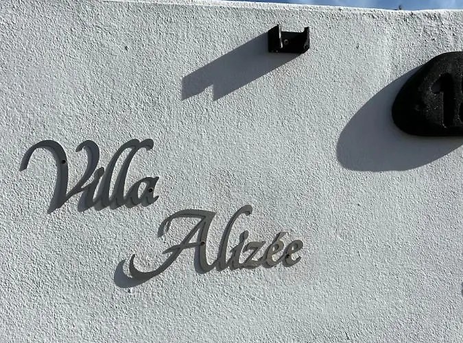 Casa Alizee, Heated Pool, Hot Tub Casa de Férias